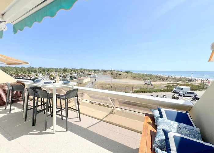 210, Heliopolis Ab, Village Naturiste * Agde